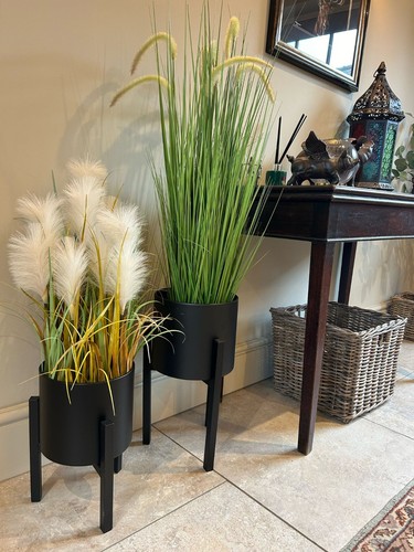 Black short plant pot - short,