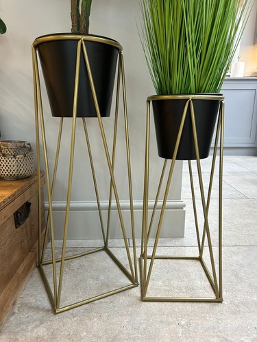 Black plant pot - black,
