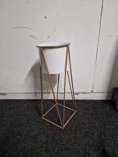 Large white metal - large, pot